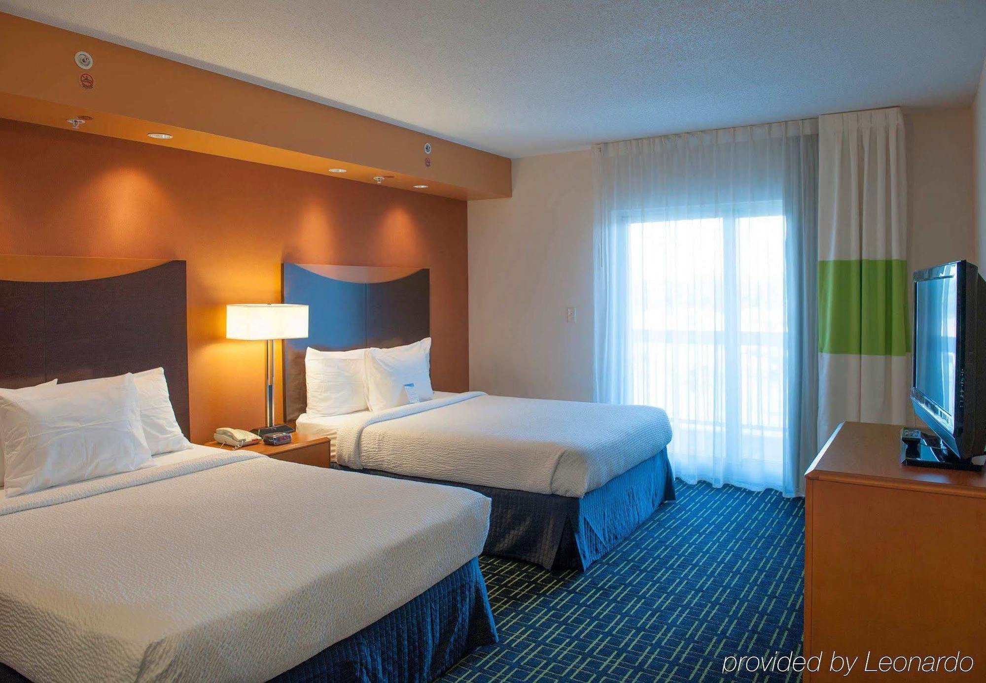 Fairfield Inn & Suites Ориндж Бийч Екстериор снимка